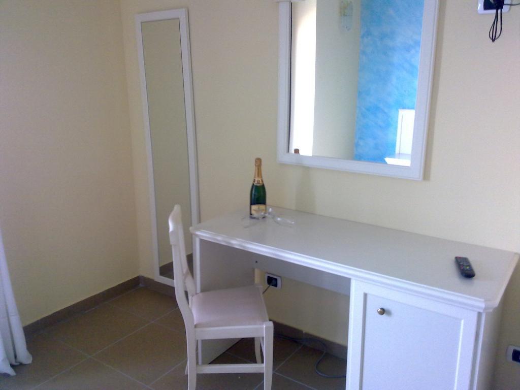 Cicasub Hotel Crotone Kamer foto
